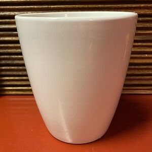 White ceramic vase 6” Tall